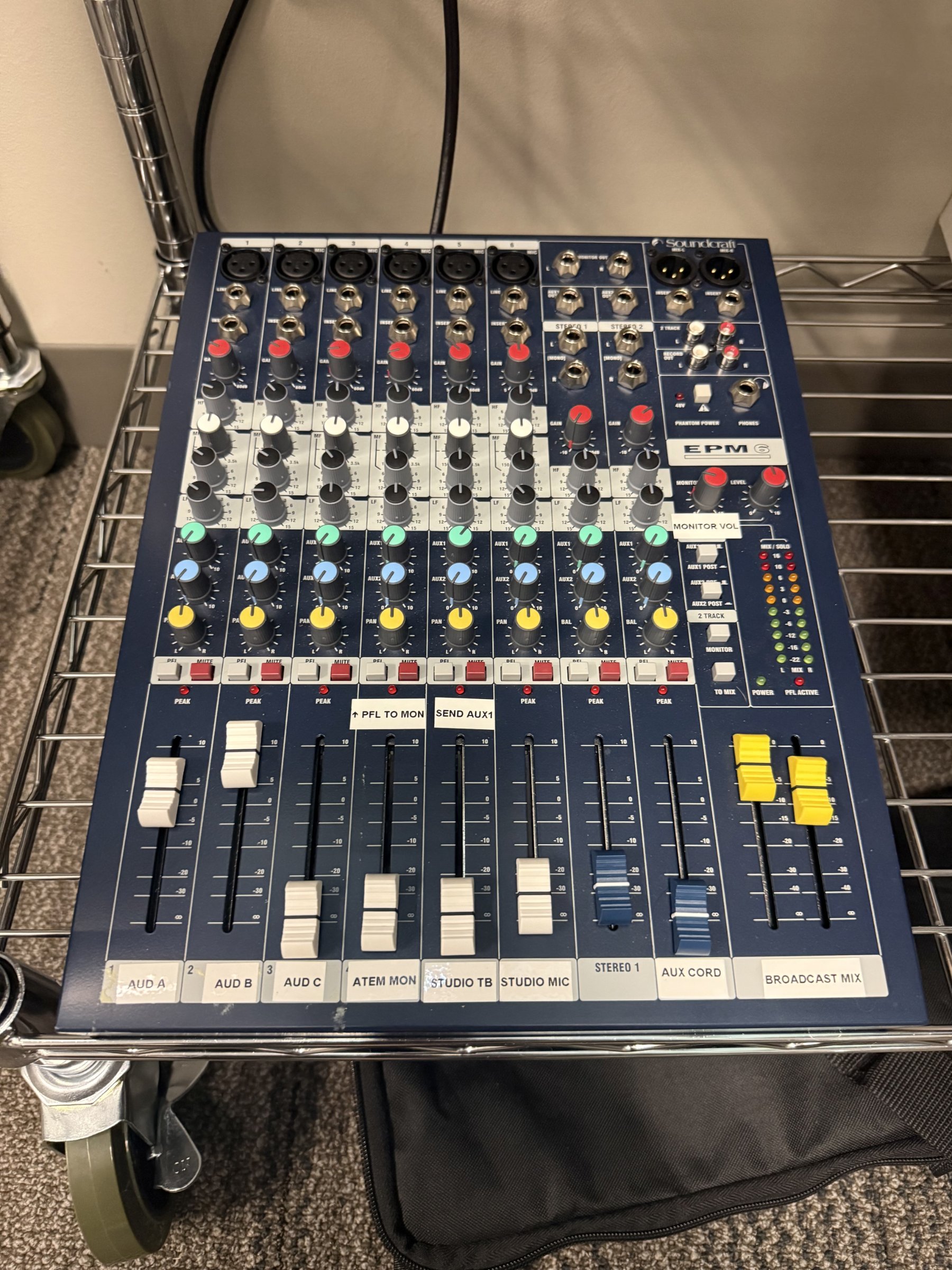 Soundcraft EPM6 Mixer